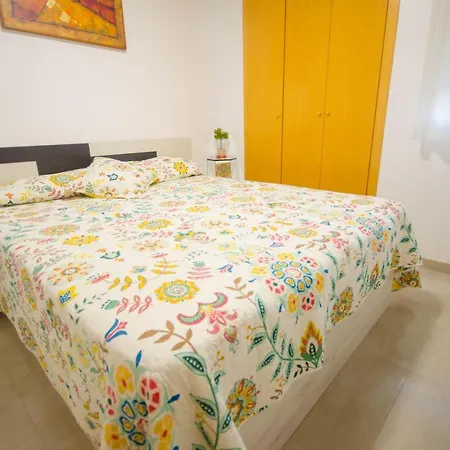 Selwo Apartment- Very Close To The Beach And With A Magnificent Terrace 에스테포나