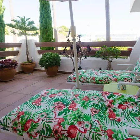 아파트 Selwo Apartment- Very Close To The Beach And With A Magnificent Terrace