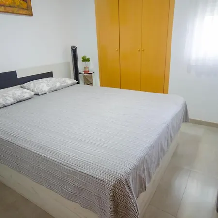 Apartment Selwo Apartment- Very Close To The Beach And With A Magnificent Terrace Estepona