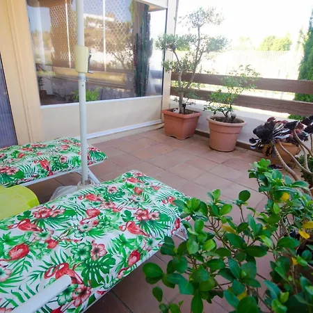 Selwo Apartment- Very Close To The Beach And With A Magnificent Terrace