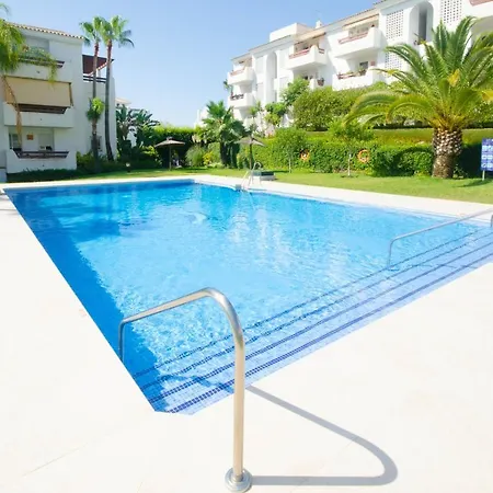 Selwo Apartment- Very Close To The Beach And With A Magnificent Terrace * Estepona