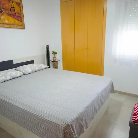 Apartment Selwo Apartment- Very Close To The Beach And With A Magnificent Terrace Estepona