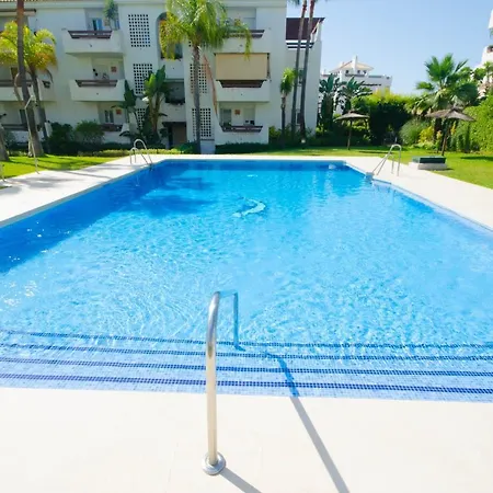 Selwo Apartment- Very Close To The Beach And With A Magnificent Terrace Apartment